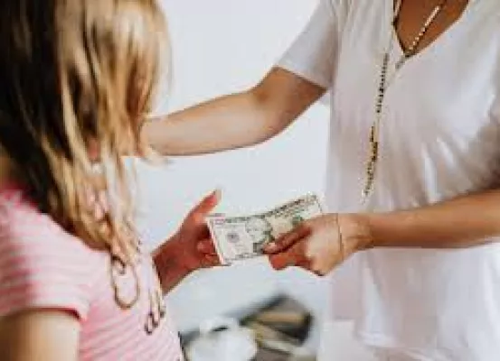 Assegno di mantenimento: Il figlio maggiorenne che non vuole lavorare o studiare perde il diritto al mantenimento. Cassazione ordinanza 24 maggio 2022 n. 16771